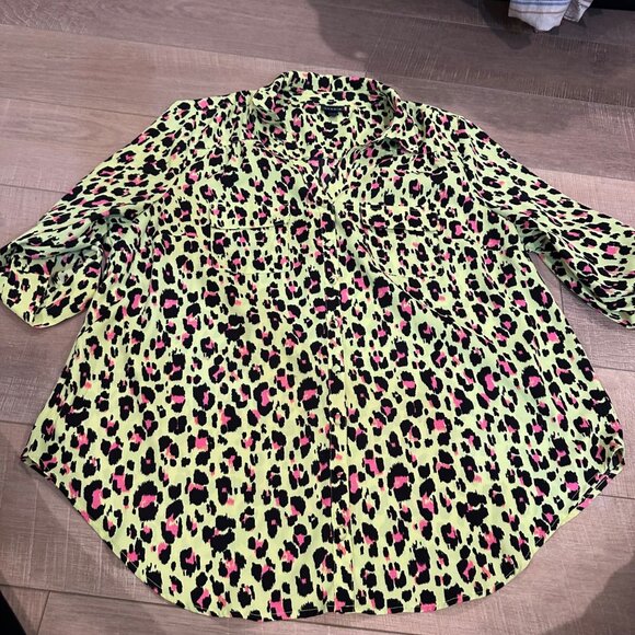TORRID WOMENS NEON YELLOW AND PINK LEOPARD BLOUSE SIZE 1 US SIZE 14 - Picture 1 of 8